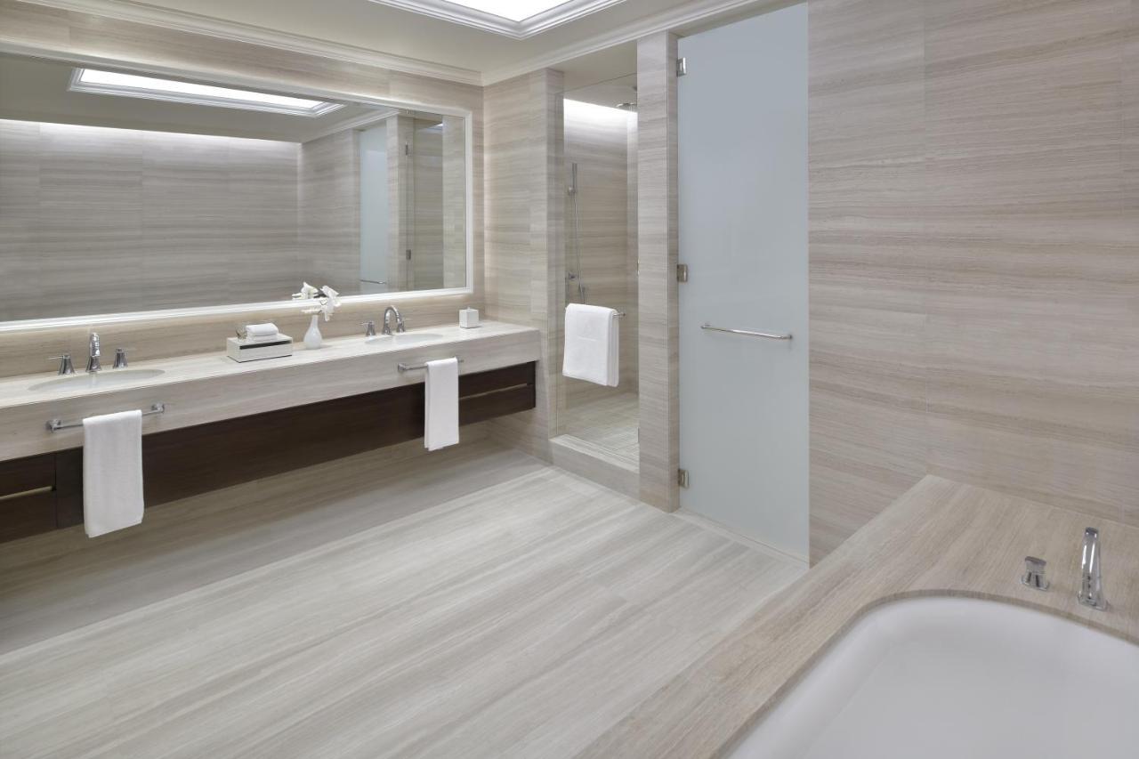 Address Dubai Mall Exteriör bild Bathroom