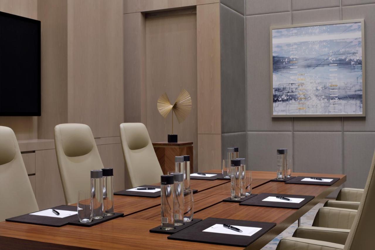 Address Dubai Mall Exteriör bild Boardroom