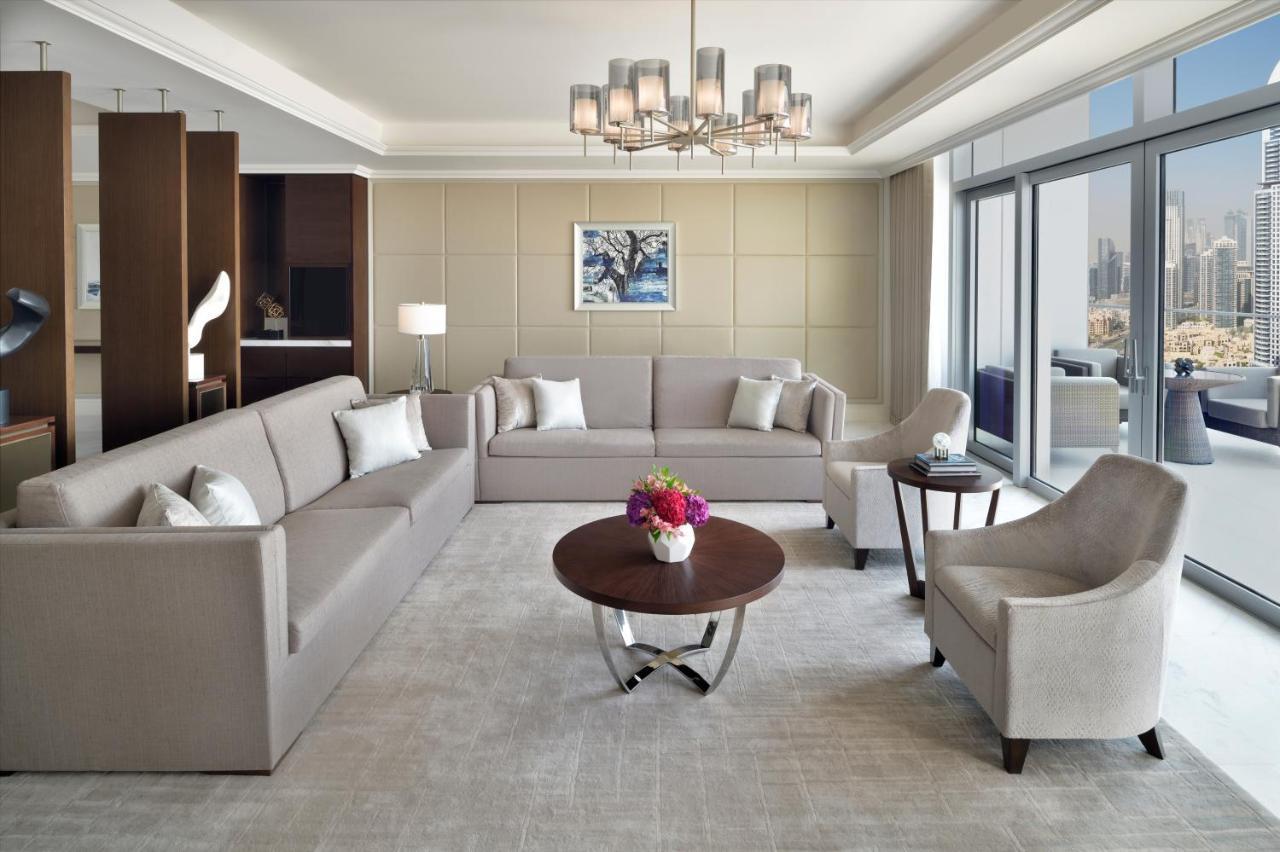 Address Dubai Mall Exteriör bild A living room at the Ritz-Carlton, DIFC