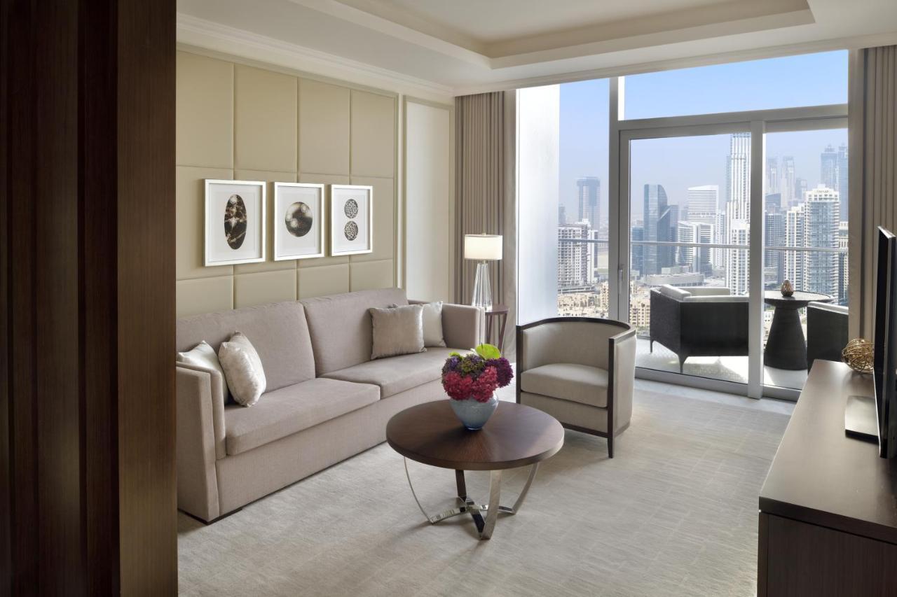 Address Dubai Mall Exteriör bild A living room at the Ritz-Carlton, DIFC